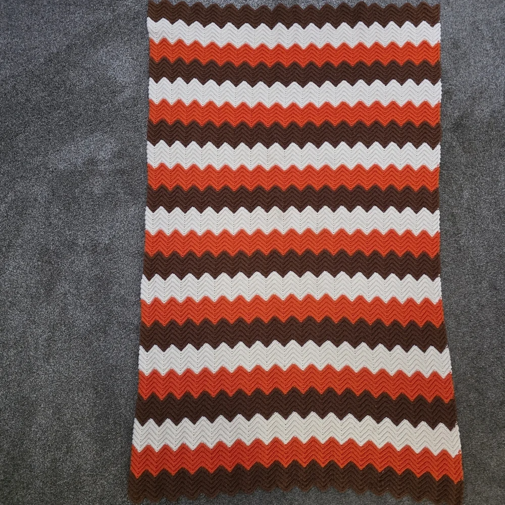 Retro 70s Chevron Throw Blanket Afghan Orange Brown Fall Autumn Colors 58